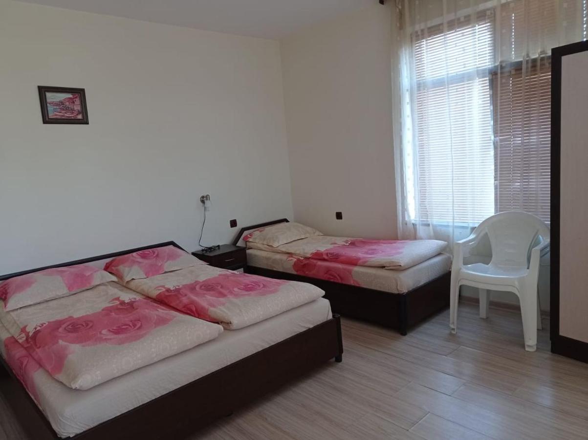 Villa Prolet General-Kantardzhievo Ngoại thất bức ảnh