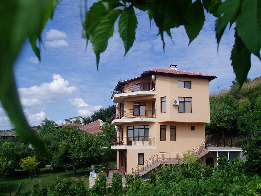 Villa Prolet General-Kantardzhievo Phòng bức ảnh